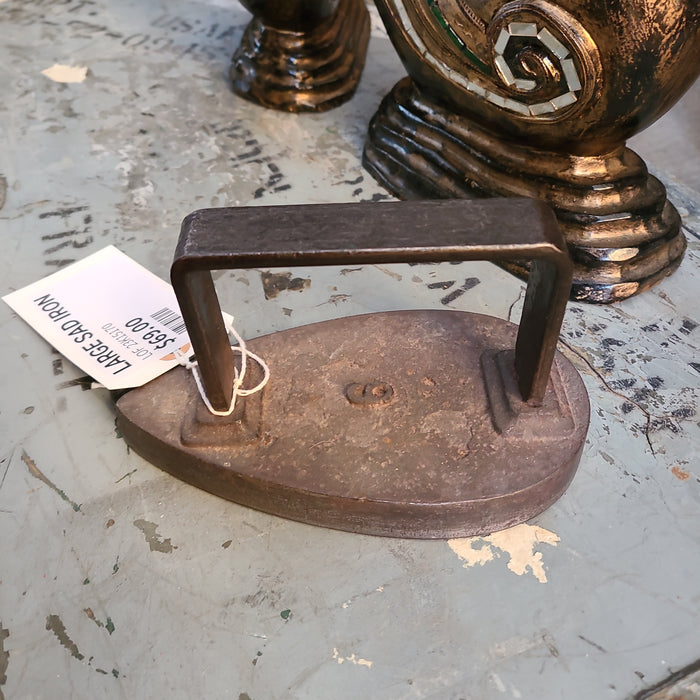 LARGE SAD IRON