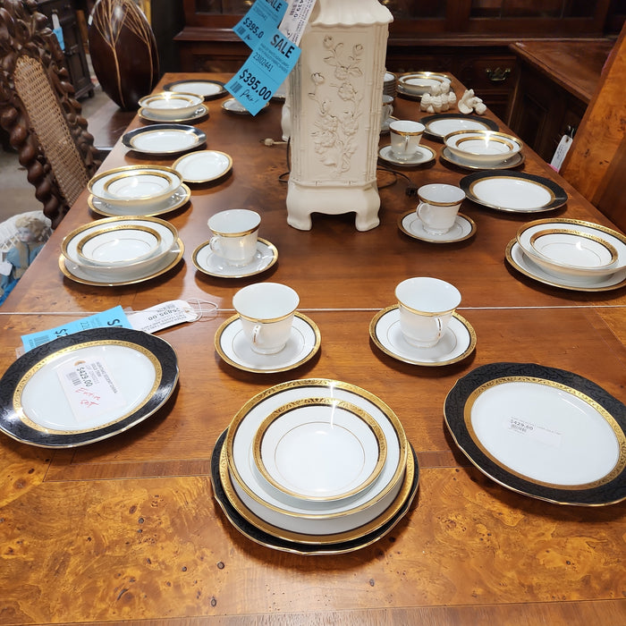 SET OF NORITAKE REGENT CHINA-GOLD TRIM