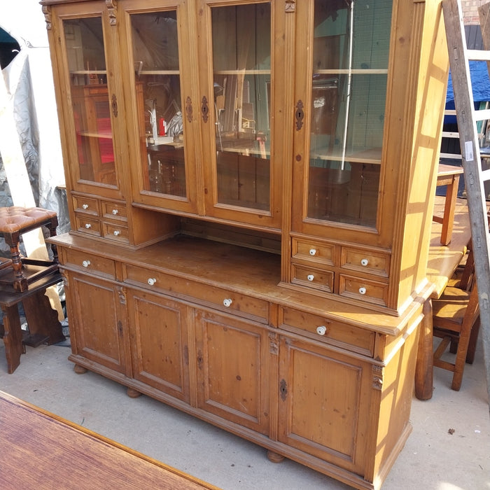 PINE HUGE BOOK CASE WITH PORCELAIN KNOBS