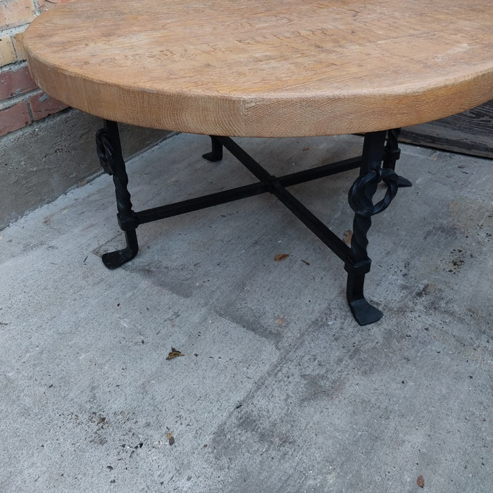 IRON ROUND COFFEE TABLE WITH THICK OAK TOP