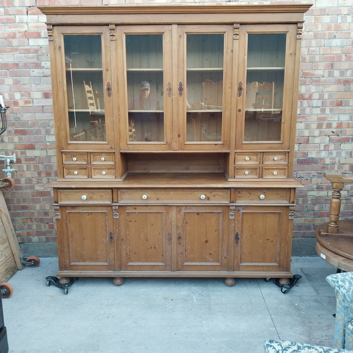 PINE HUGE BOOK CASE WITH PORCELAIN KNOBS