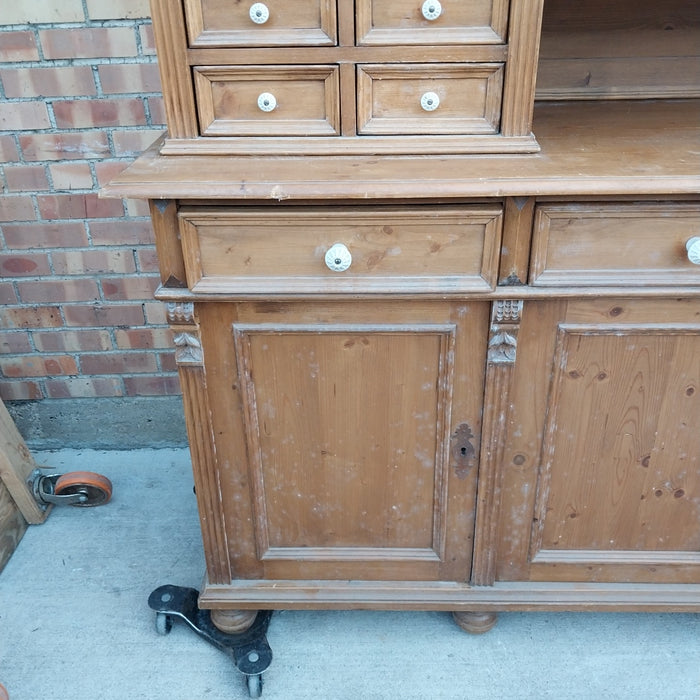 PINE HUGE BOOK CASE WITH PORCELAIN KNOBS