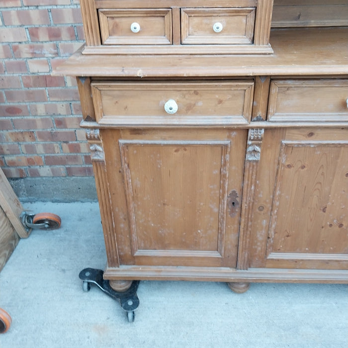 PINE HUGE BOOK CASE WITH PORCELAIN KNOBS