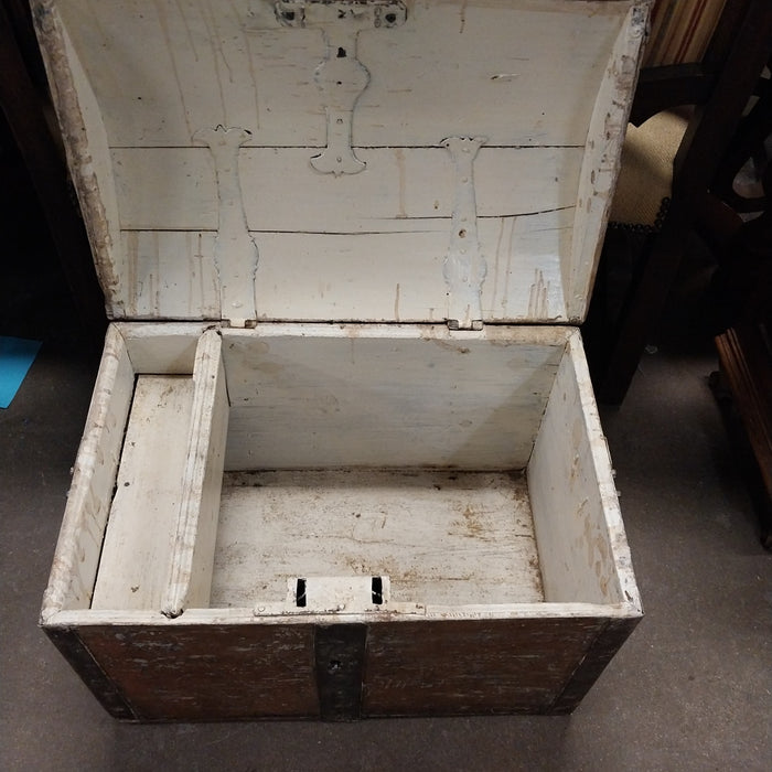 SMALL DOME TOP TRUNK WITH IRON STRAPS