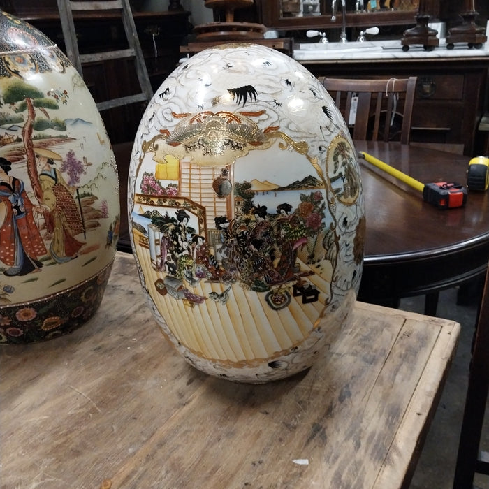 LARGE ASIAN PORCELAIN EGG