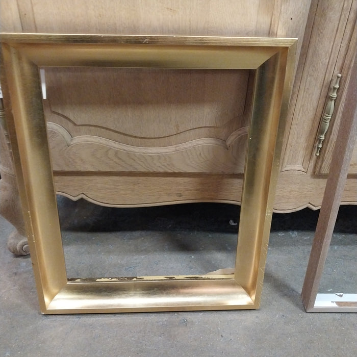 SMALL MODERN GILT FRAME-AS FOUND