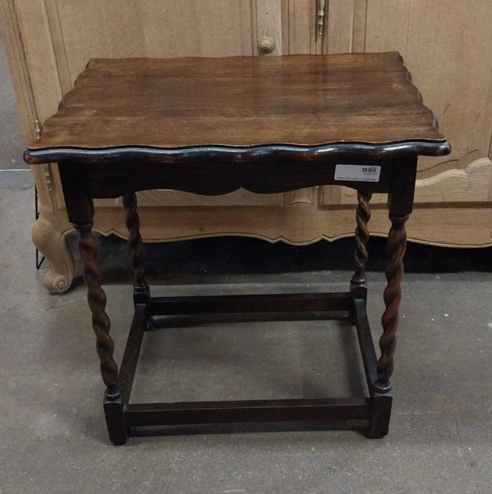 OAK BARLEY TWIST SIDE TABLE