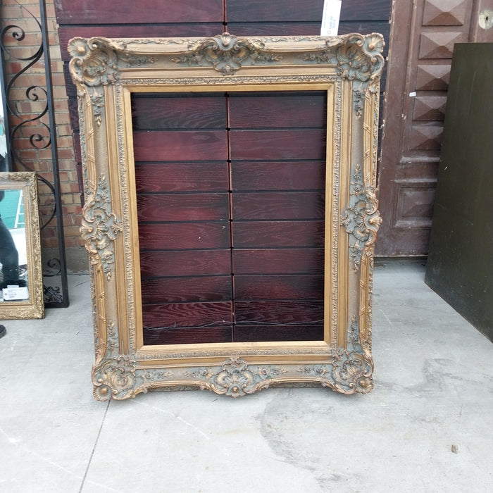 ORNATE COMPOSITION FRAME
