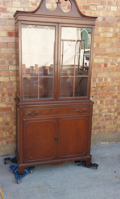 SMALL DUNCAN PHYFE MAHOGANY CHINA CABINET