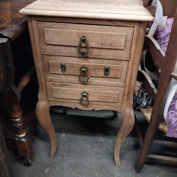 FRENCH FARMHOUSE OAK SIDE CHEST