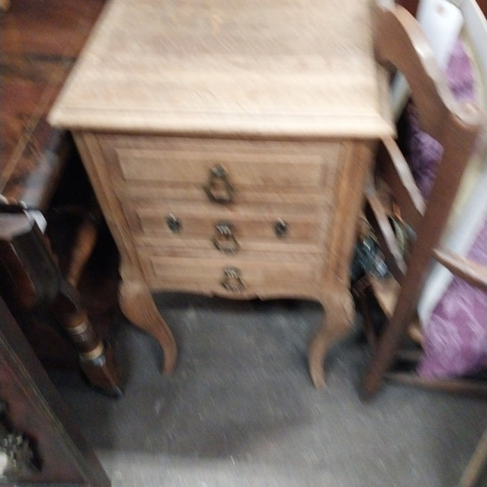 FRENCH FARMHOUSE OAK SIDE CHEST