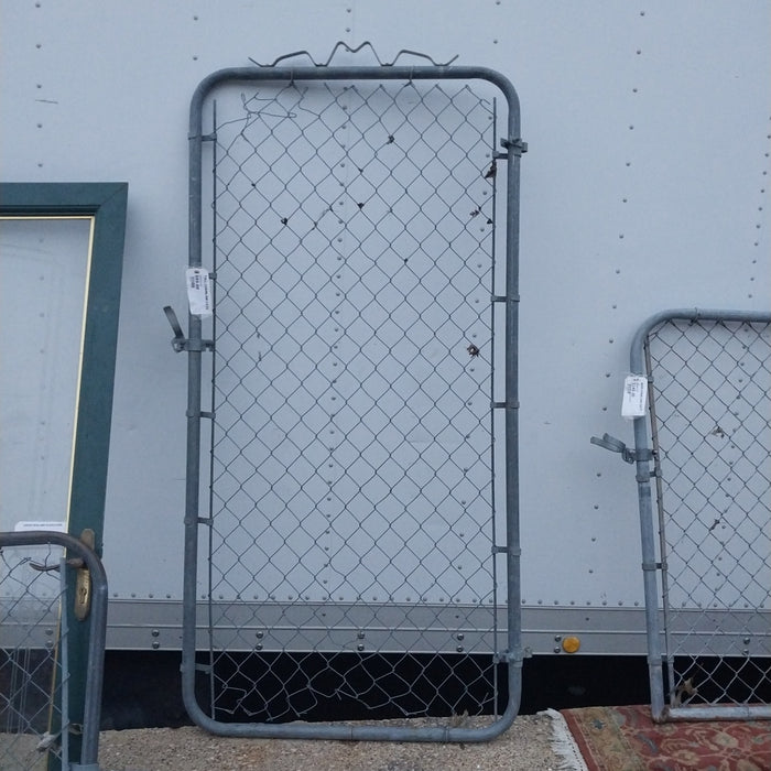 TALL CHAINLINK GATE