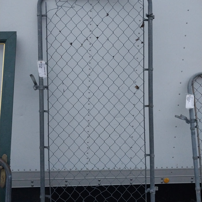 TALL CHAINLINK GATE