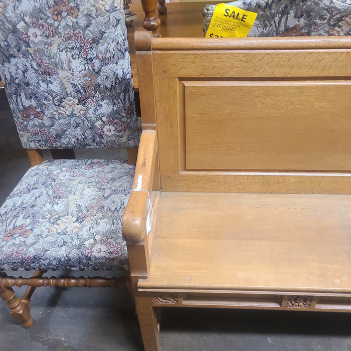 LIGHT OAK PEW