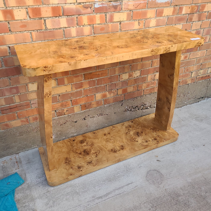 LIGHT DECO CONSOLE TABLE