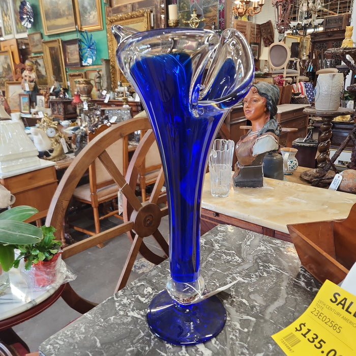 TALL COBALT BLUE ART GLAS VASE