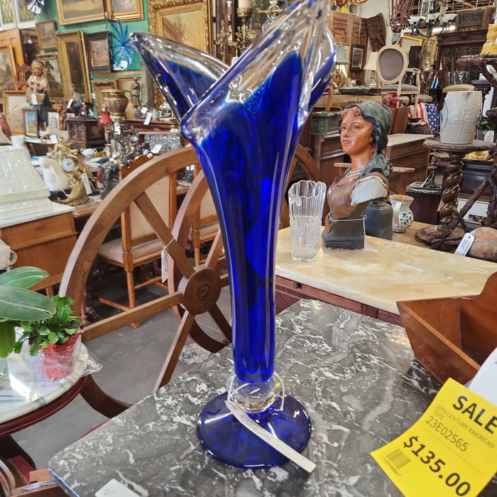 TALL COBALT BLUE ART GLAS VASE