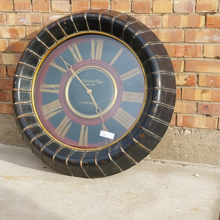 ROUND FRENCH STYLE CLOCK-NOT OLD