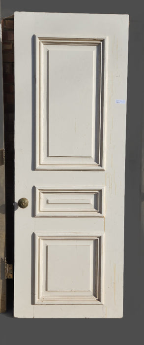 SHERLE WAGNER HARDWARE ON WHITE DOOR