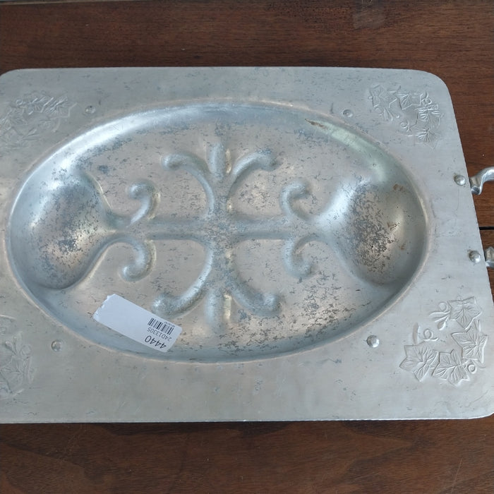 ALUMINUM MEAT TRAY WITH HANDLES