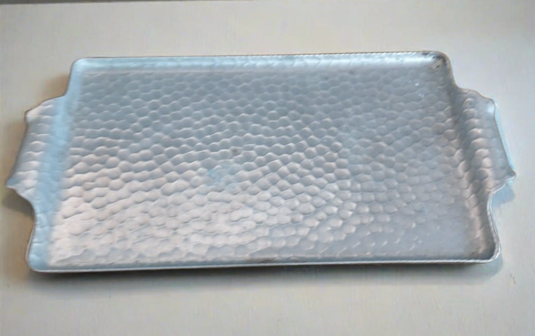 SMALL SIMPLE HAMMERED ALUMINUM TRAY WITH HANDLES