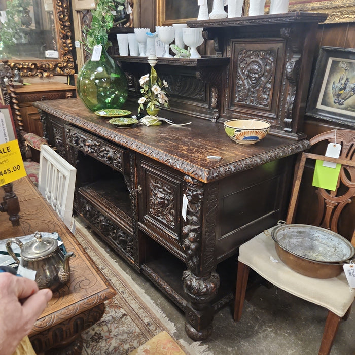 LARGE CARVED OAK SIDEBOARD WITH NICHE