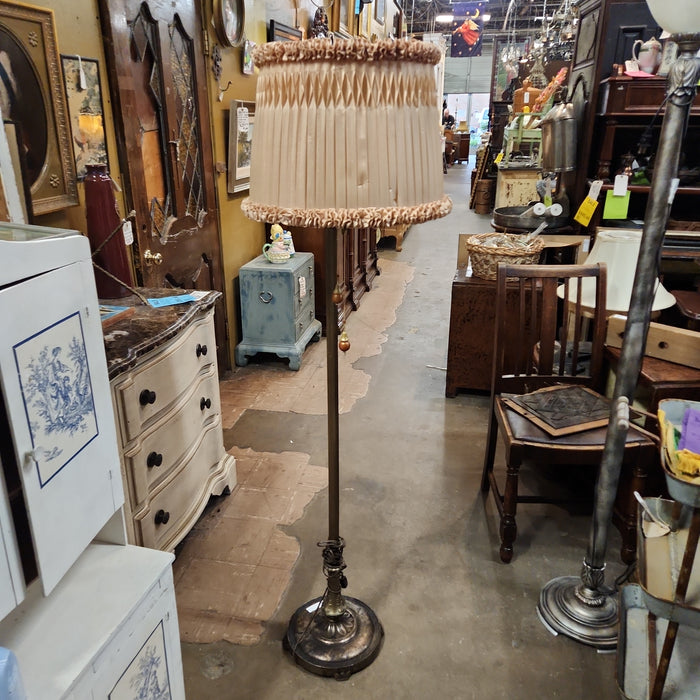 4 LIGHT METAL FLOOR LAMP WITH AS FOUND SILK SHADE