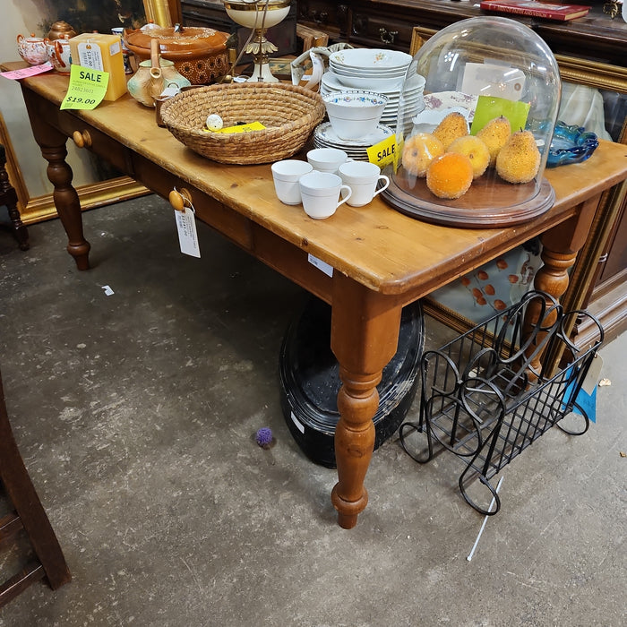 PEGGED PINE FARM TABLE WITH 2 DRAWERS