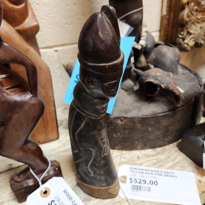 CARVED AFRICAN POWDER HORN
