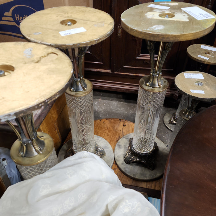 ETCHED GLASS AND BRASS COLOR PEDESTAL BASE