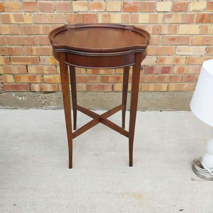 FEDERAL STYLE SHAPED SIDE TABLE