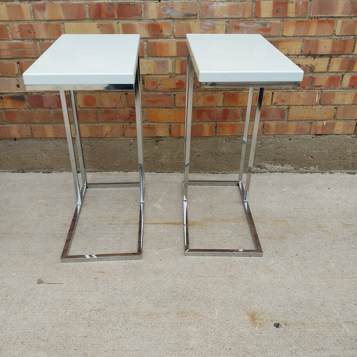 PAIR OF CHROME AND WHITE MODERN SIDE TABLES