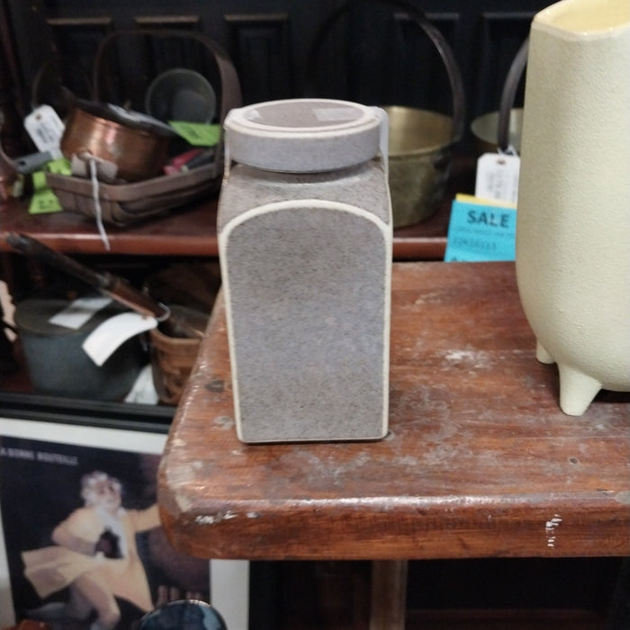 LAVENDER JAR WITH LID