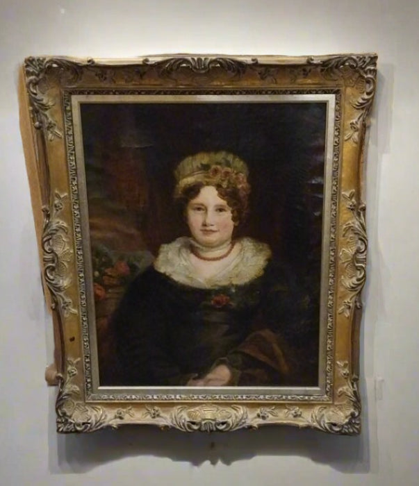 FRAMED OIL PAINTING OF A LADY IN A BONNET