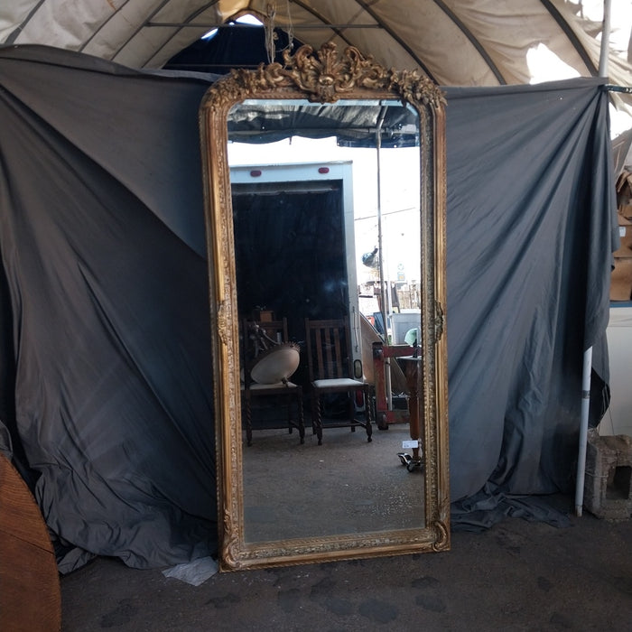 ROCOCO GILT FRAMED BEVELED MIRROR