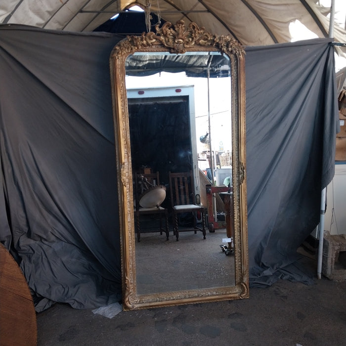 ROCOCO GILT FRAMED BEVELED MIRROR