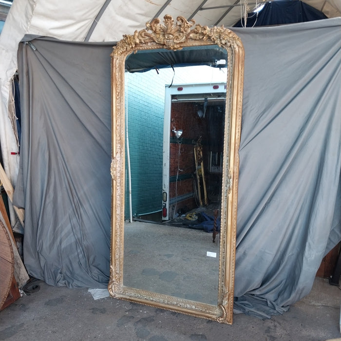 ROCOCO GILT FRAMED BEVELED MIRROR