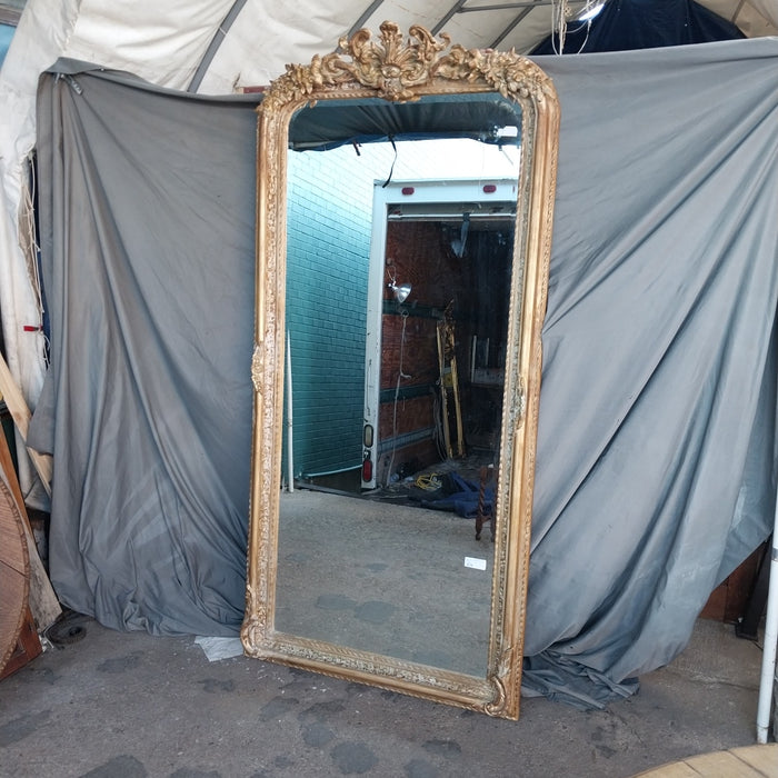 ROCOCO GILT FRAMED BEVELED MIRROR