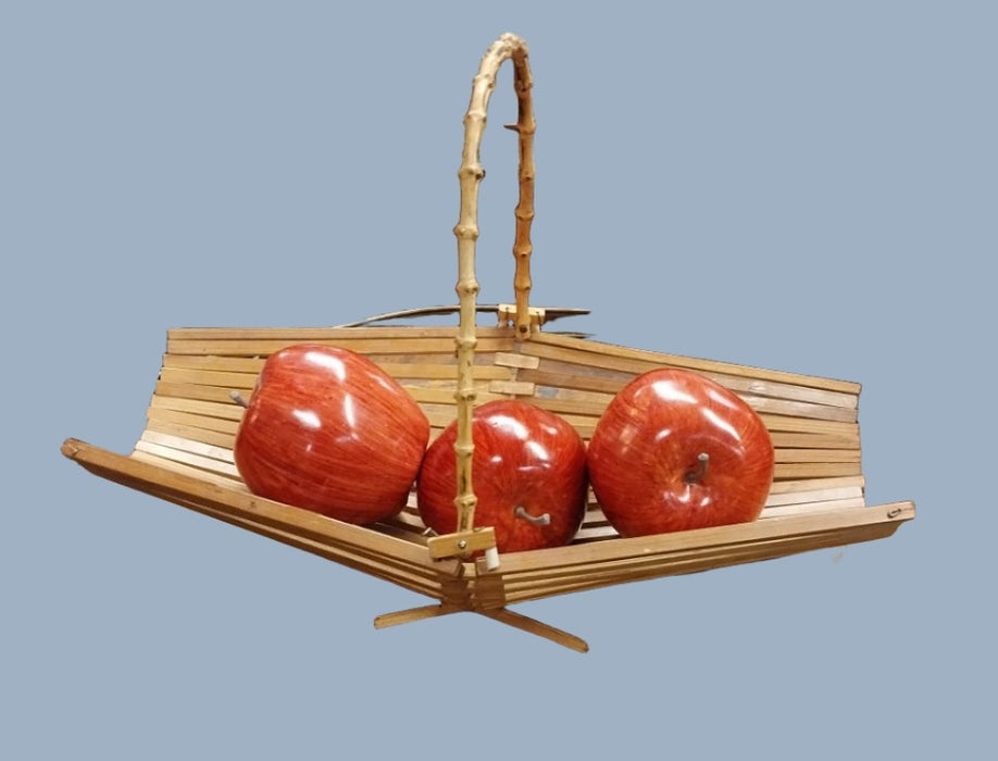 BAMBOO BASKET WITH HANDLE