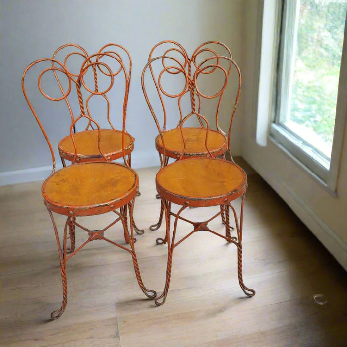 ANTIQUE IRON AND WOOD PARLOR TABLE WITH 4 CHAIRS