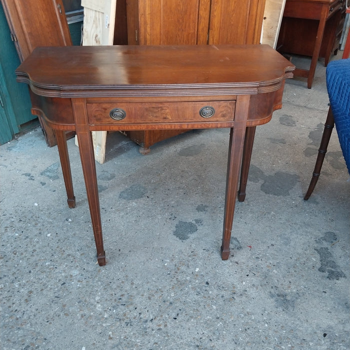 DEMILUNE FLIPTOP MAHOGANY FEDERAL STYLEGAME TABLE