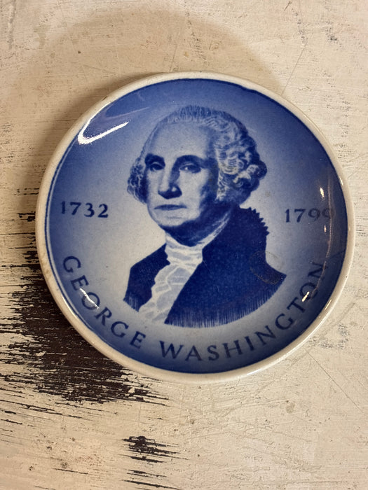 ROYAL COPENHAGEN GEORGE WASHINGTON BUTTER PAT