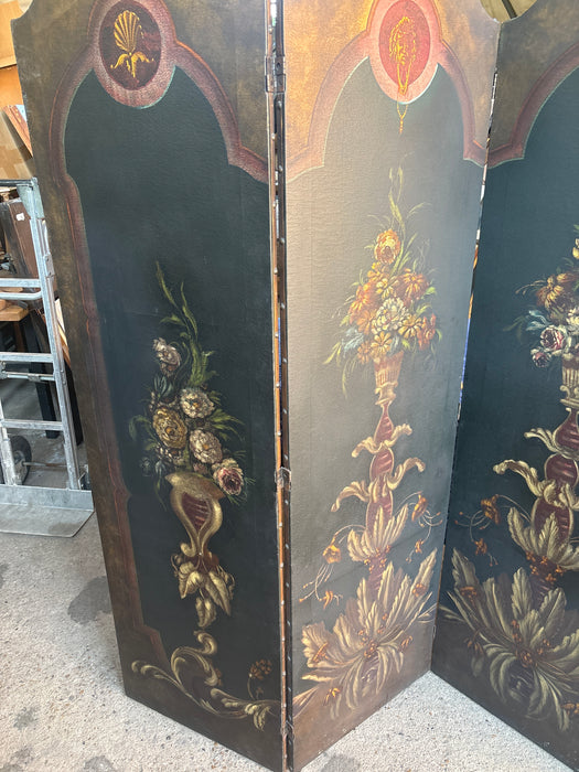 GREEN LEATHER PAINTED SCREEN