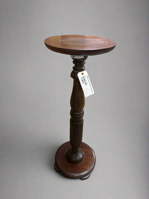 TURNED MAHOGANY PEDESTAL