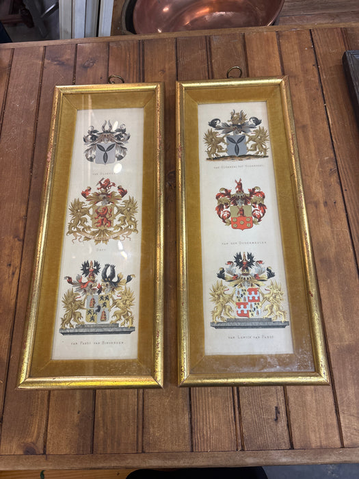 PAIR OF GOLD FRAMED ROYAL CRESTS