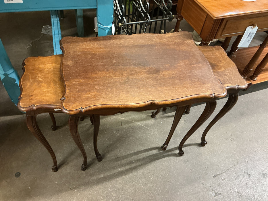COUNTRY FRENCH OAK 3 PIECE NESTING TABLES
