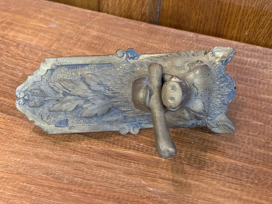 19TH CENTURY BRASS BOAR HEAD BELL RINGER