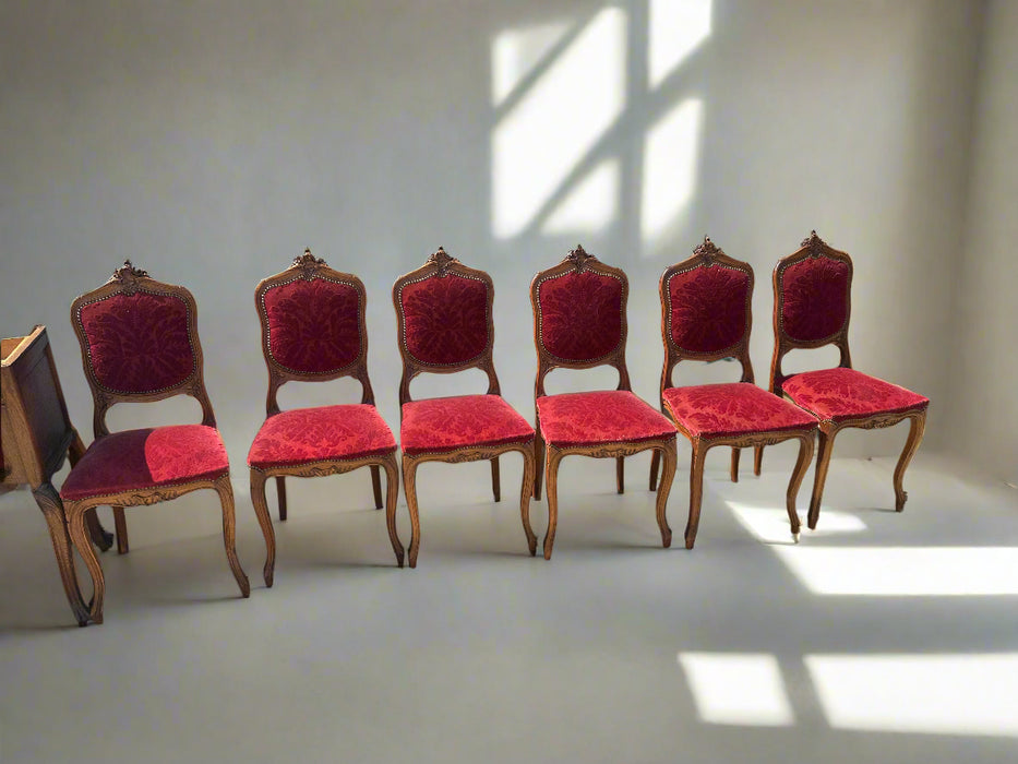 SET OF 6 FINELY CARVED LOUIS XV OAK CHAIRS