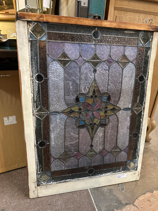 BEAUTIFUL MULTICOLORED STAINED GLASS WINDOW