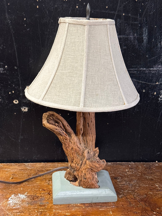 DRIFTWOOD TABLE LAMP